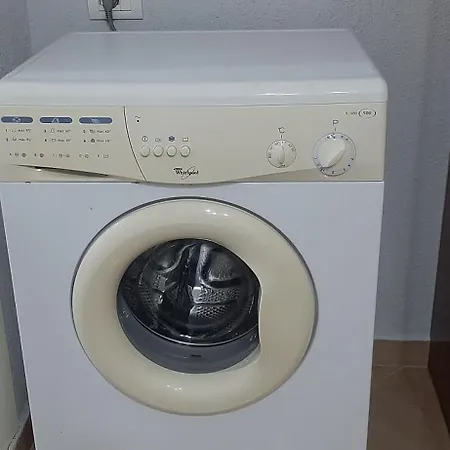 Apatrament Me Qera Ditore Apartmán *